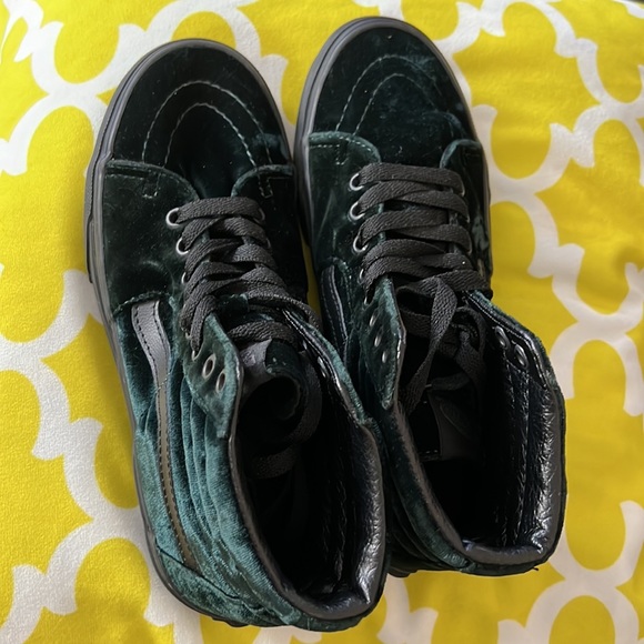 NWOT VANS HI Velvet Green Black unisex sneakers - Picture 5 of 11